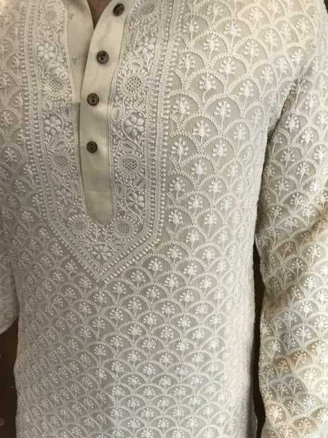 Men's Chikankari Embroidered Kurta